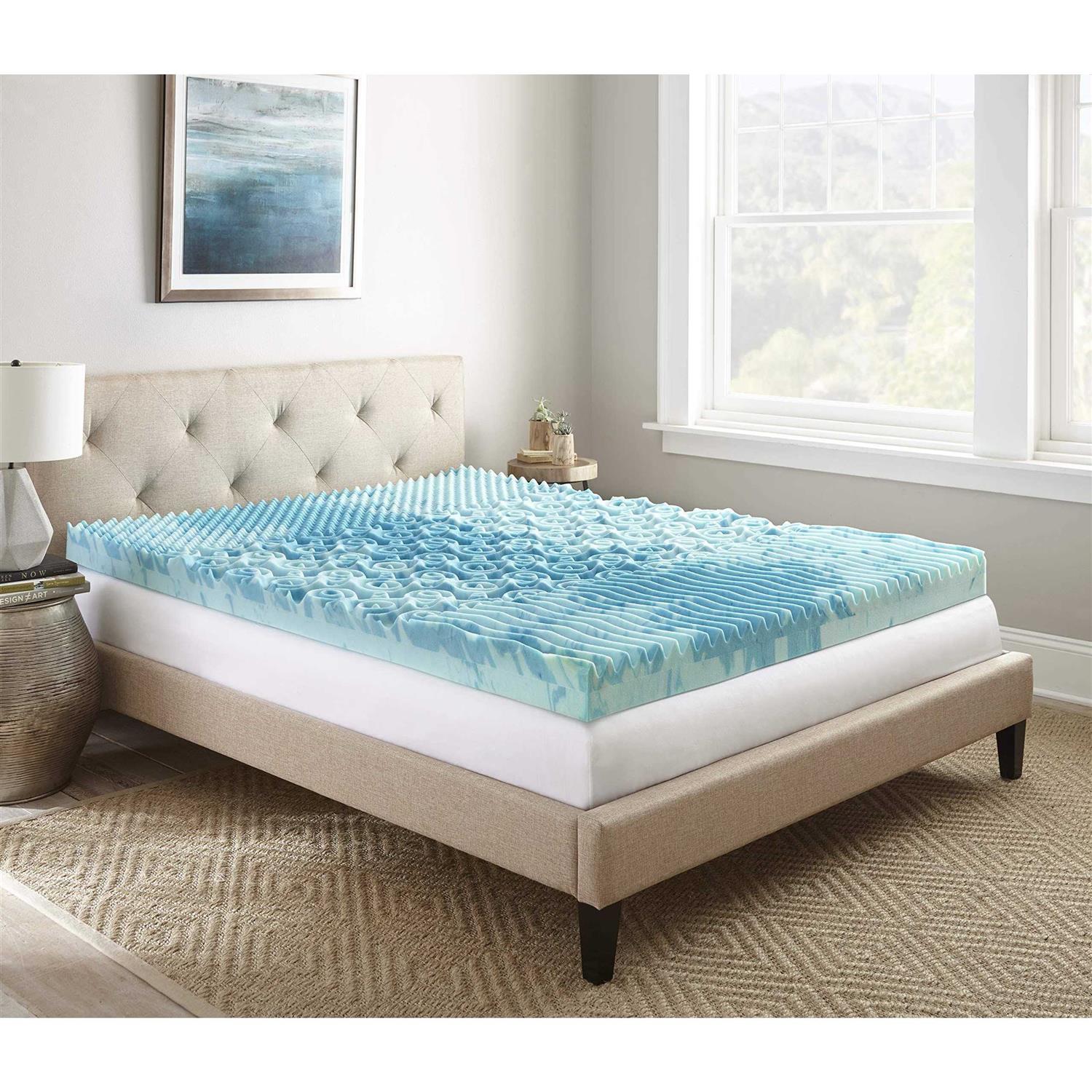 Beautyrest Hi Loft Air Mattress with Pump - Image 3