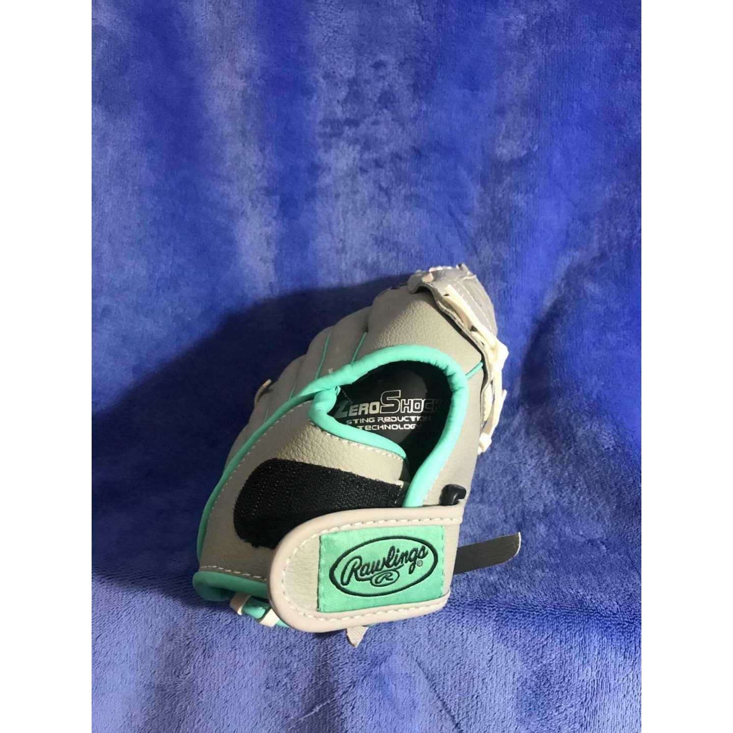 Rawlings Players Series Youth Fastpitch Softball Glove 11 inch - Image 2