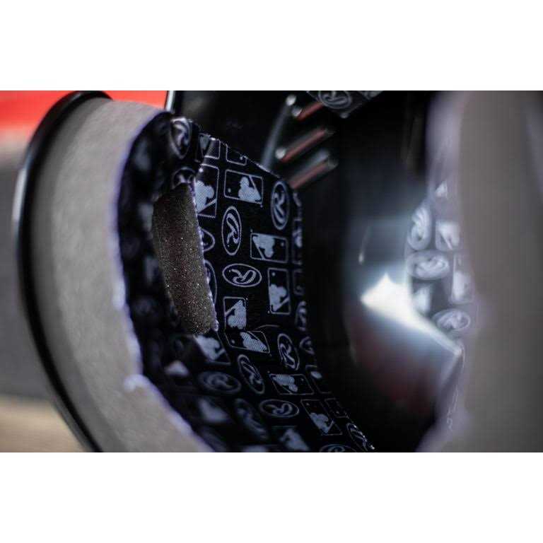 Rawlings 2022 Coolflo Molded Youth Batting Helmet With Face Guard - Image 4