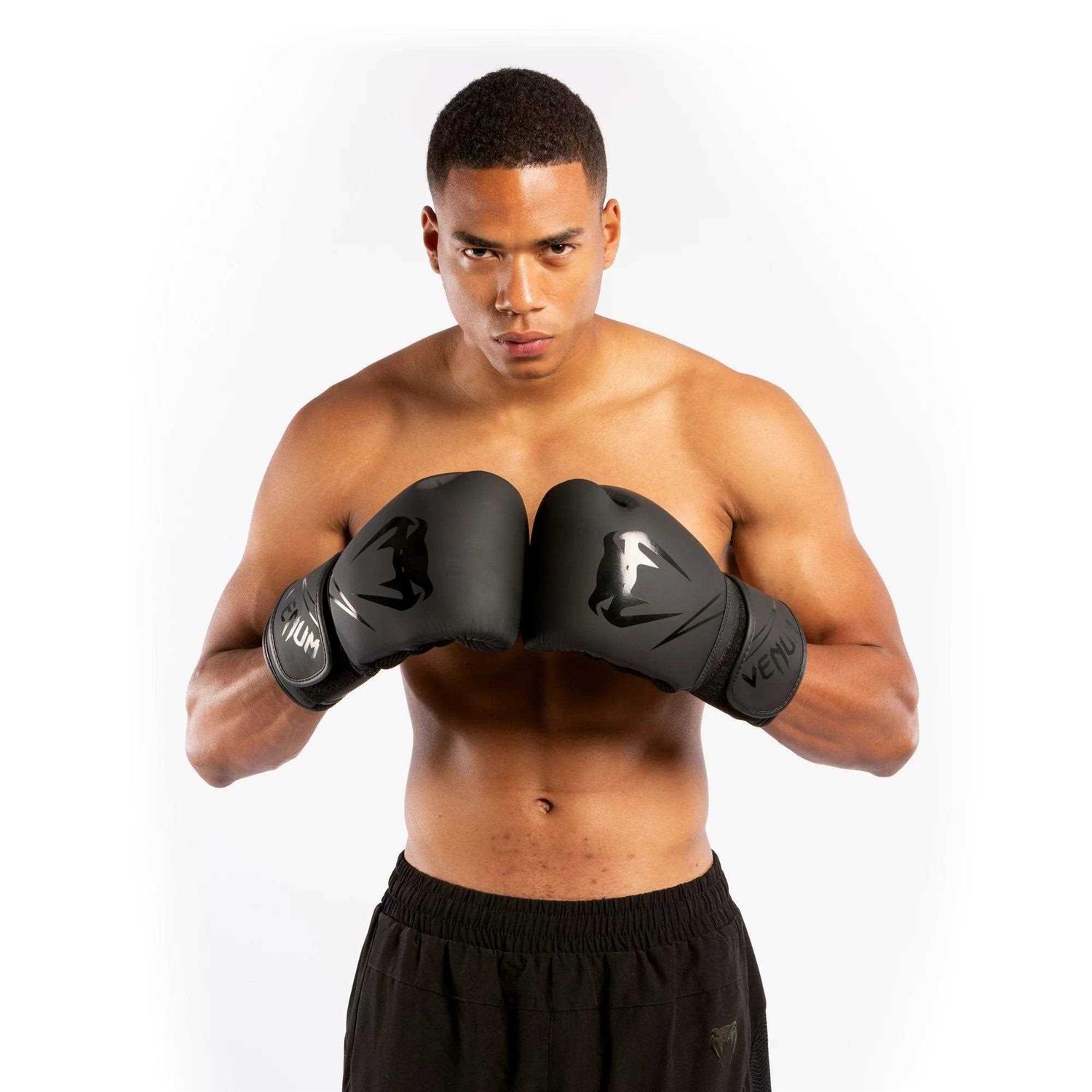 Venum Classic Boxing Gloves - Image 3