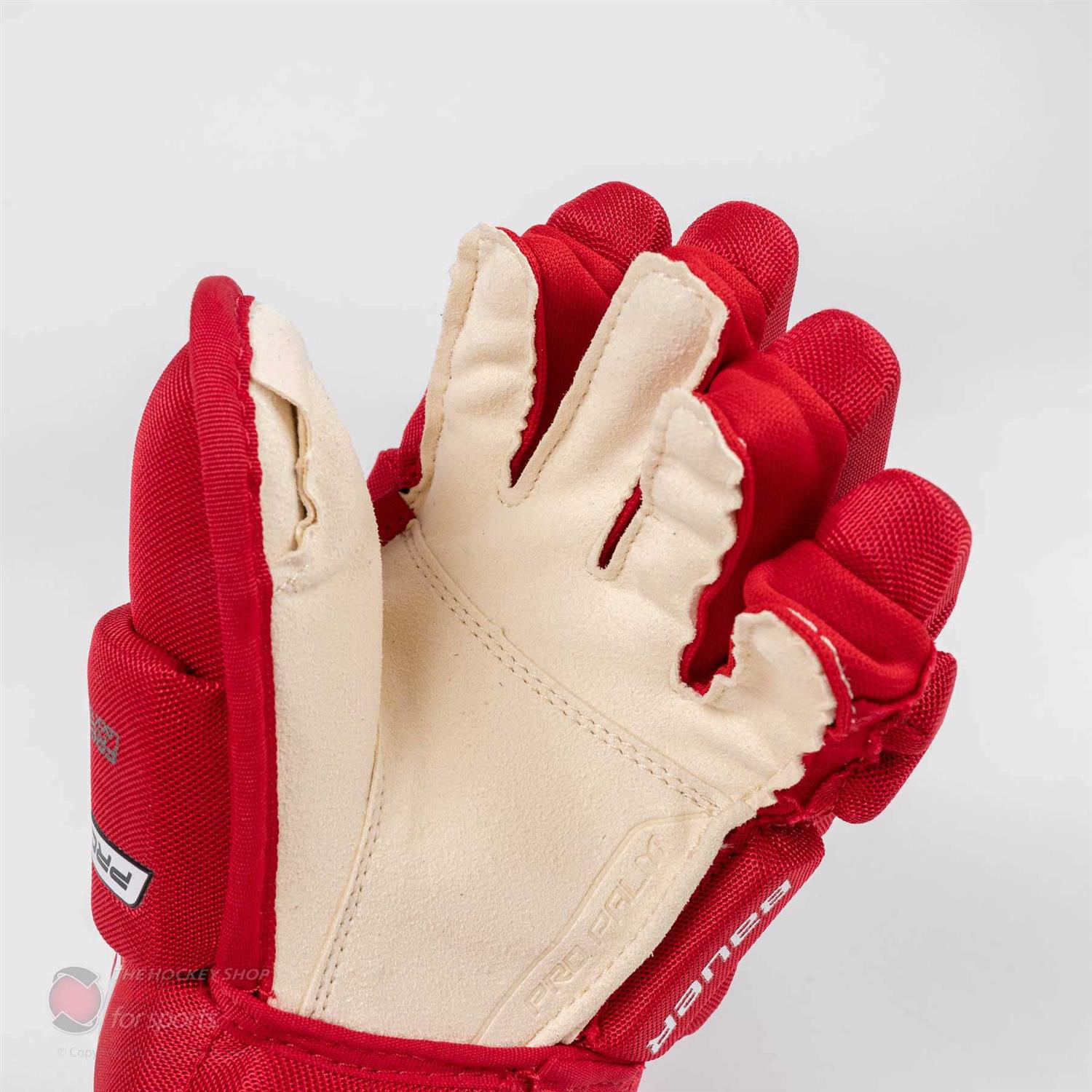 Bauer Pro Series Hockey Gloves - Image 3