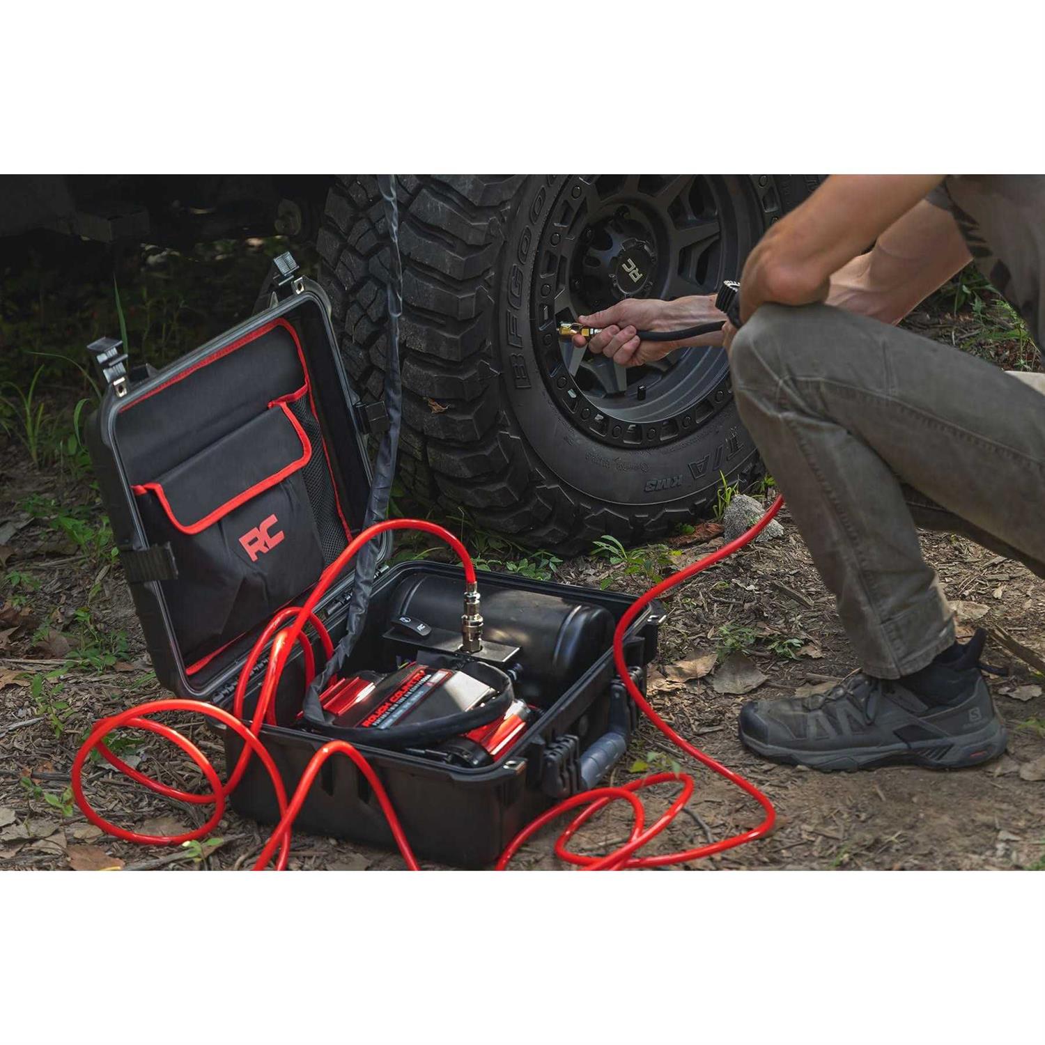 Rough Country Portable Twin Motor Air Compressor w/Carry Case RS208 - Image 5