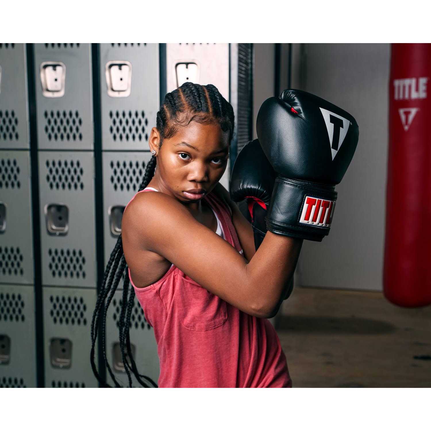 Title Classic Boxing Gloves - Image 5