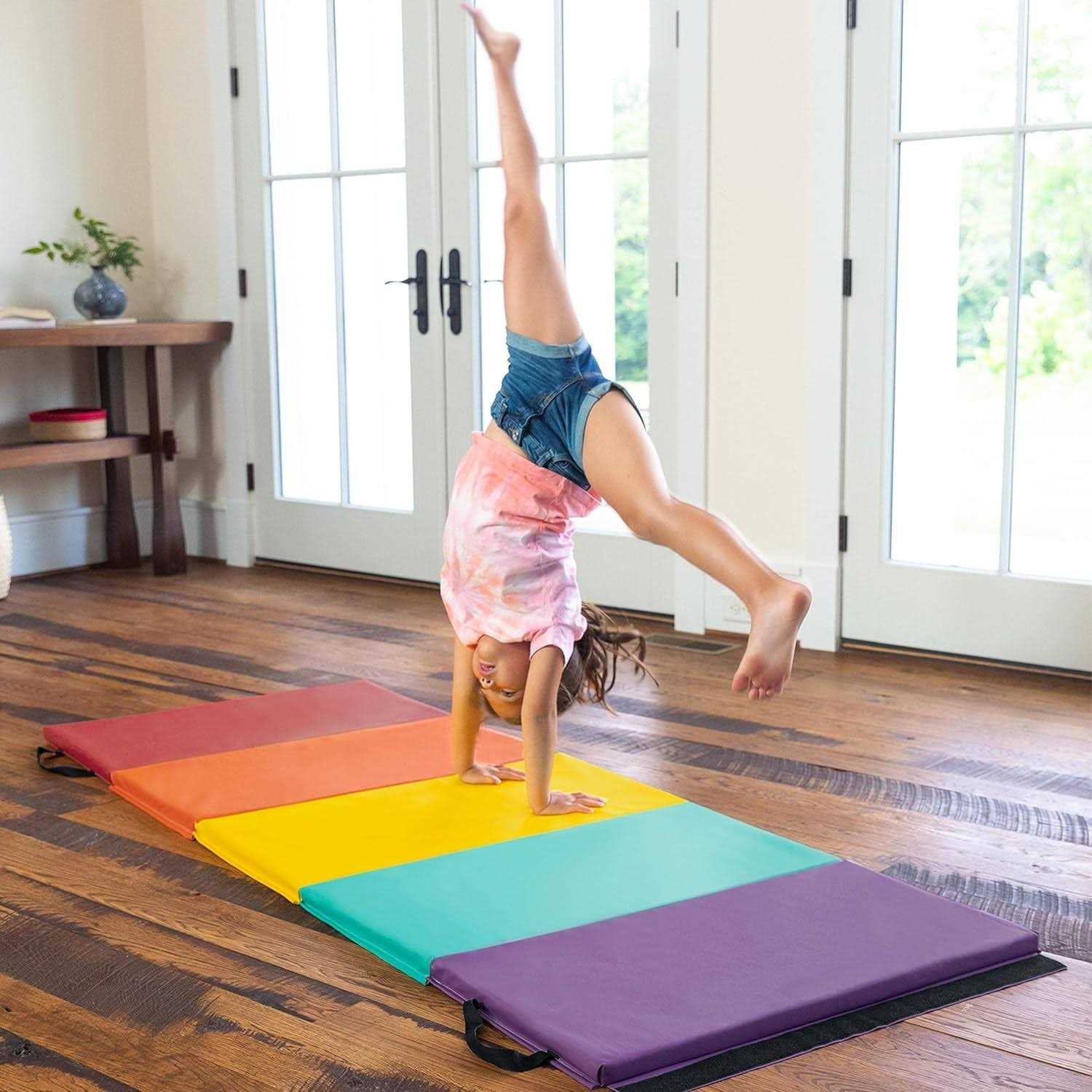 HearthSong 5-Panel Folding Gymnastics Tumbling Mat - Image 4