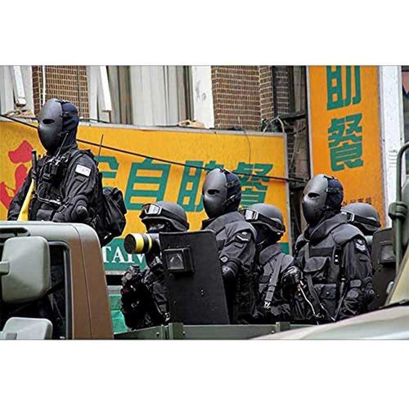 Rawlings Velo 2.0 Catcher's Helmet - Image 3