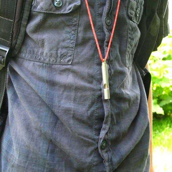 Vargo Titanium Emergency Whistle - Image 5