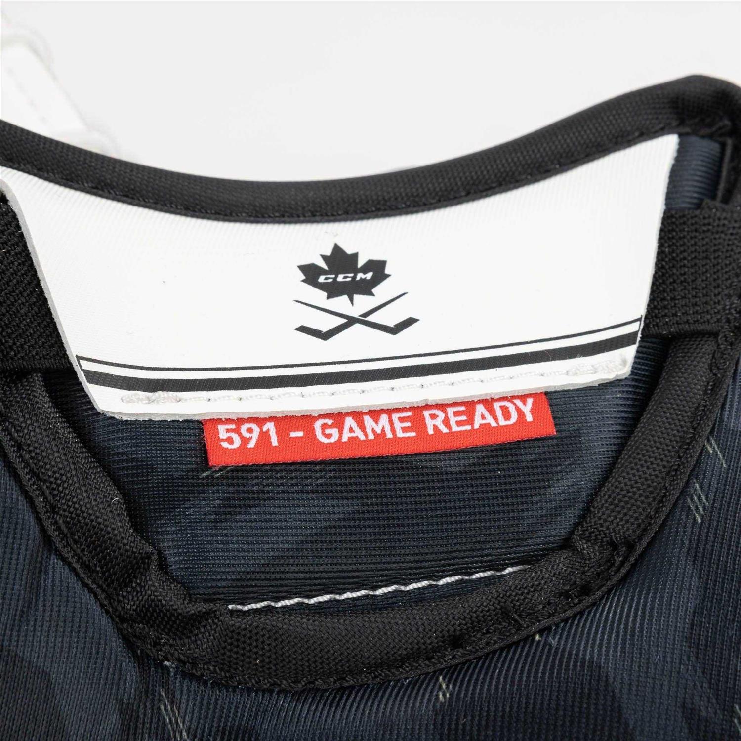 CCM Axis 2.9 Goalie CATCHER Intermediate - Image 2