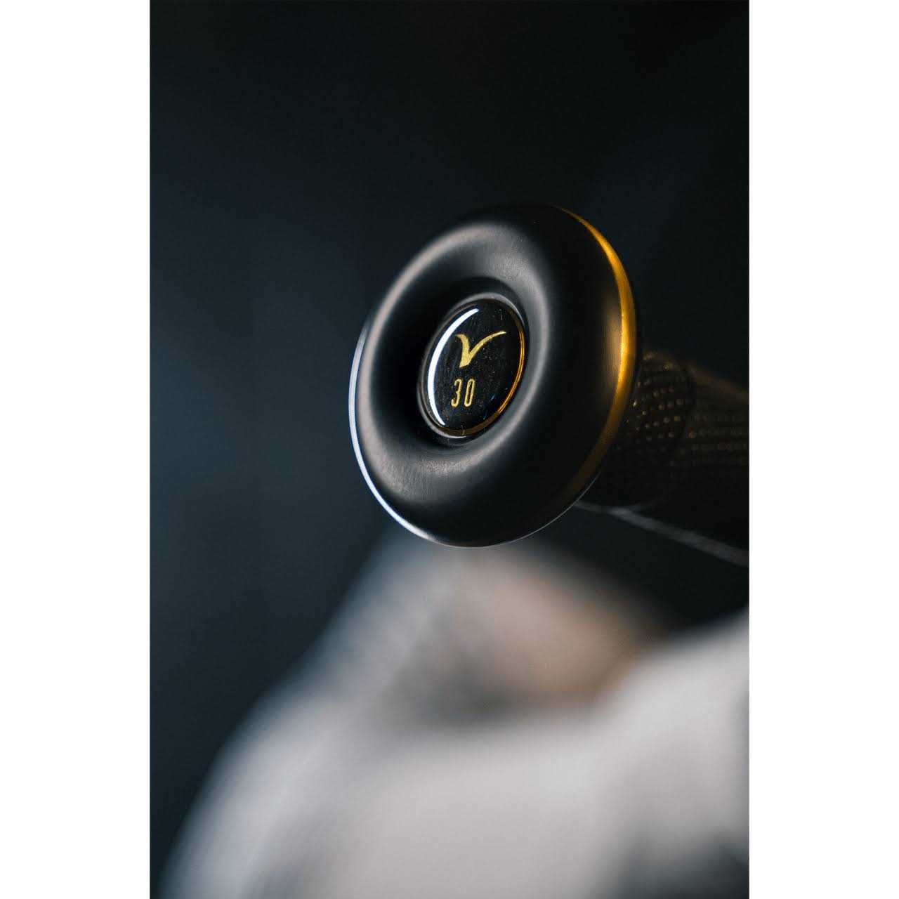 Victus Vandal Gold -5 USSSA Baseball Bat - Image 3