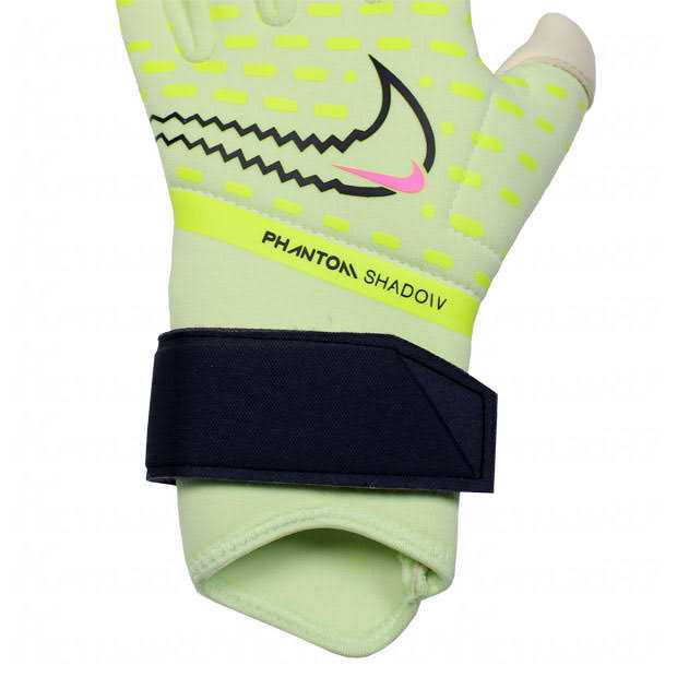 Nike Phantom Shadow Goalkeeper Gloves - Image 3