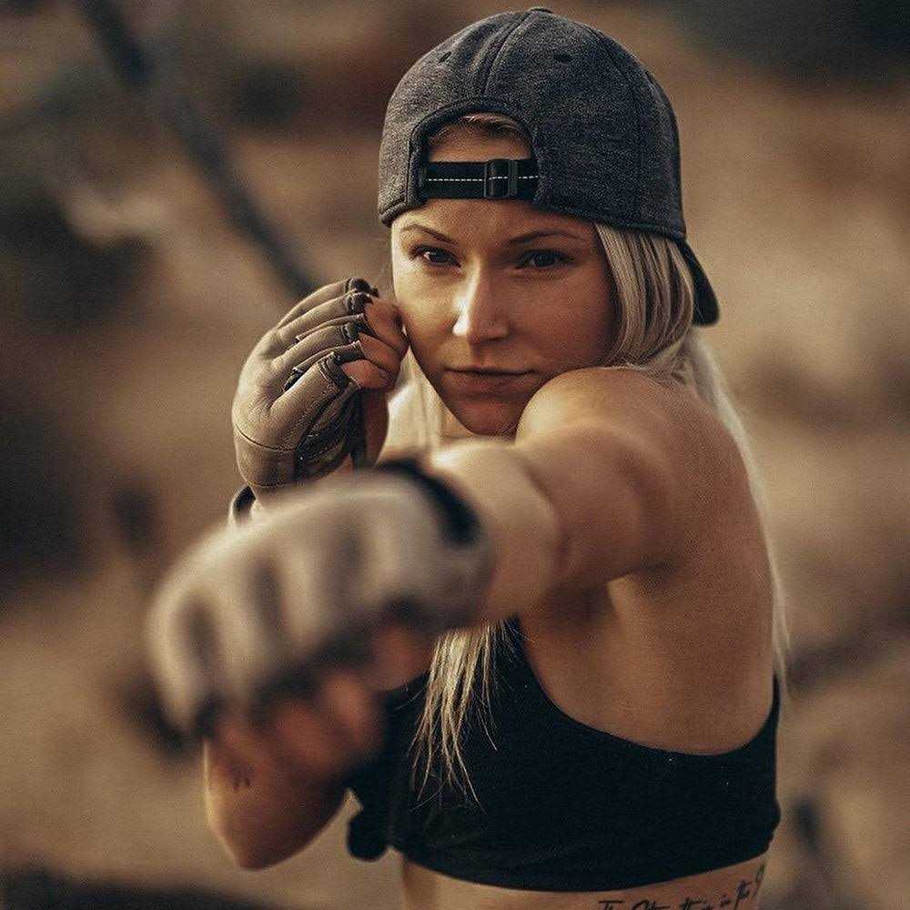 Hayabusa T3 LX 4oz MMA Gloves - Image 2