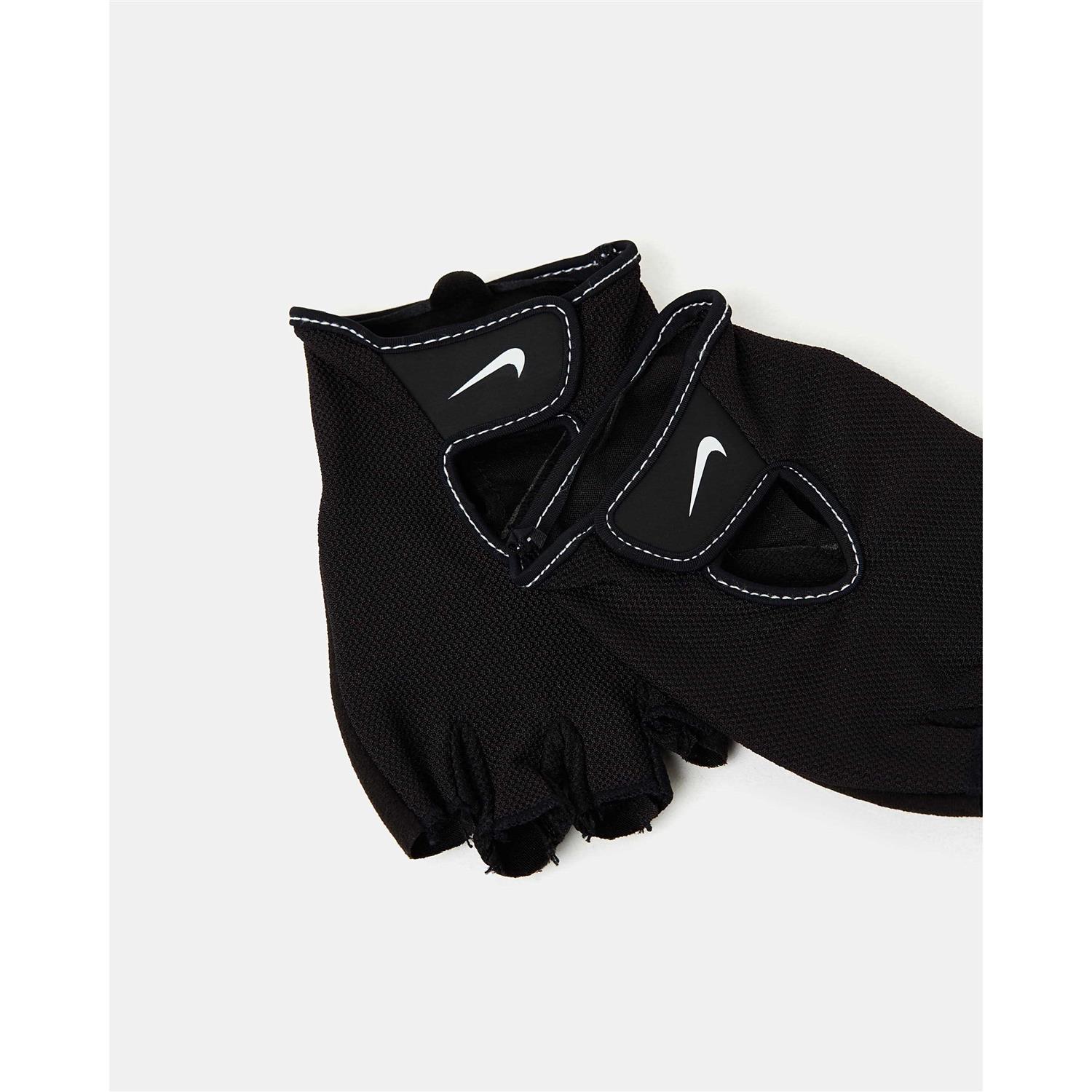 Nike Women's Fundamental Training Gloves - Image 3