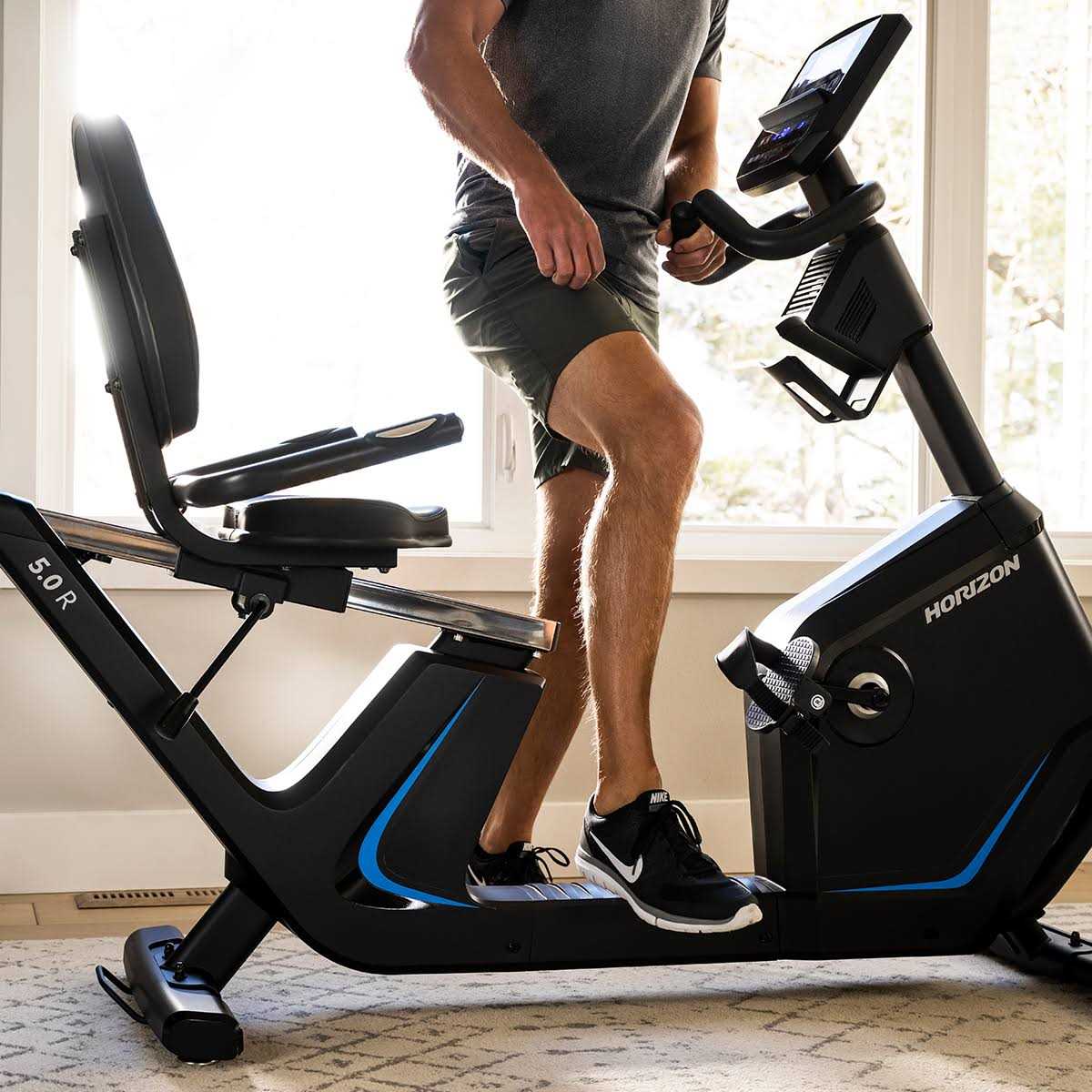 Horizon Fitness 5.0R Recumbent Exercise Bike - Image 5